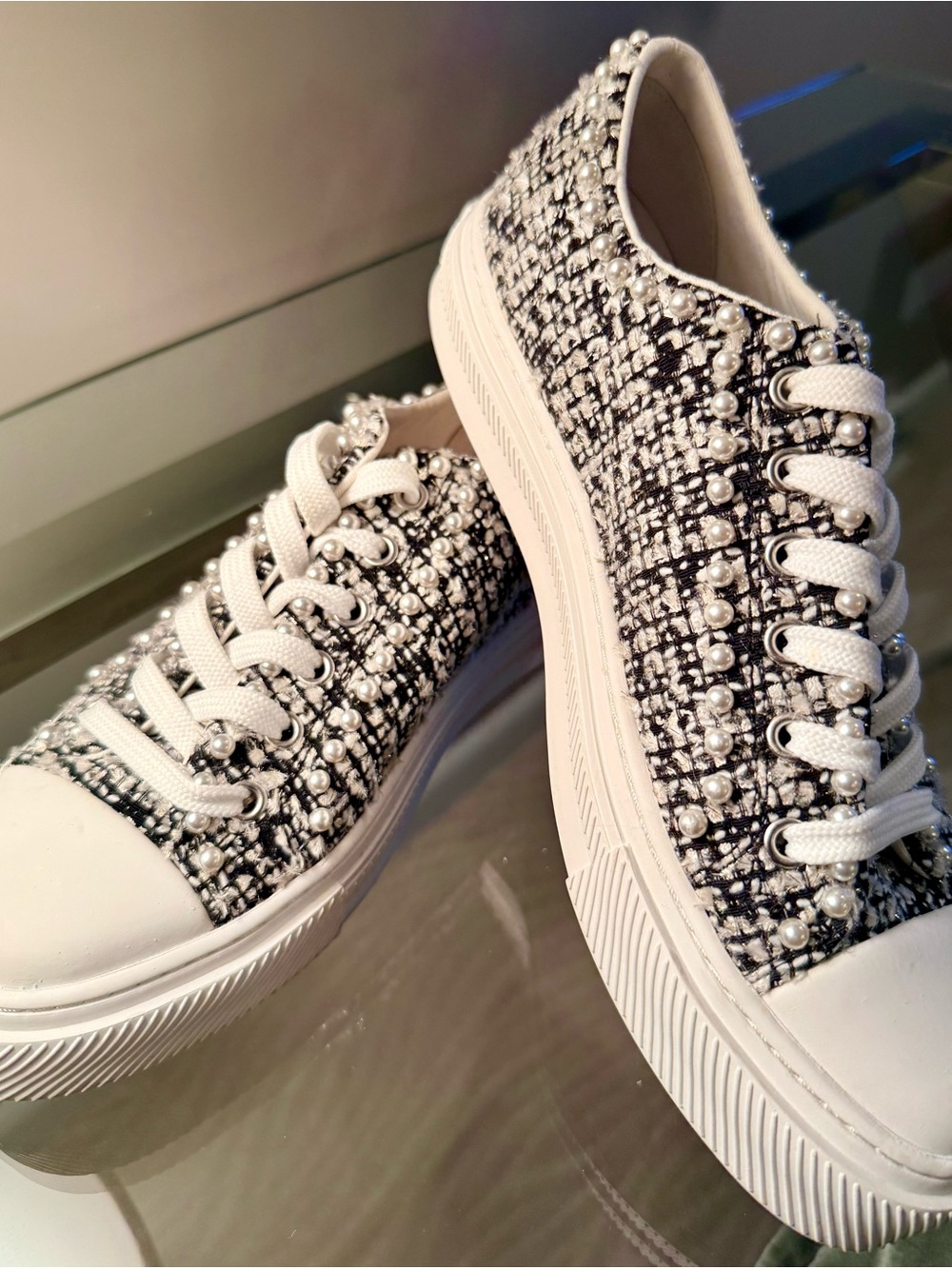 Stewart Whitman Tweed & Pearl Low Top Sneakers